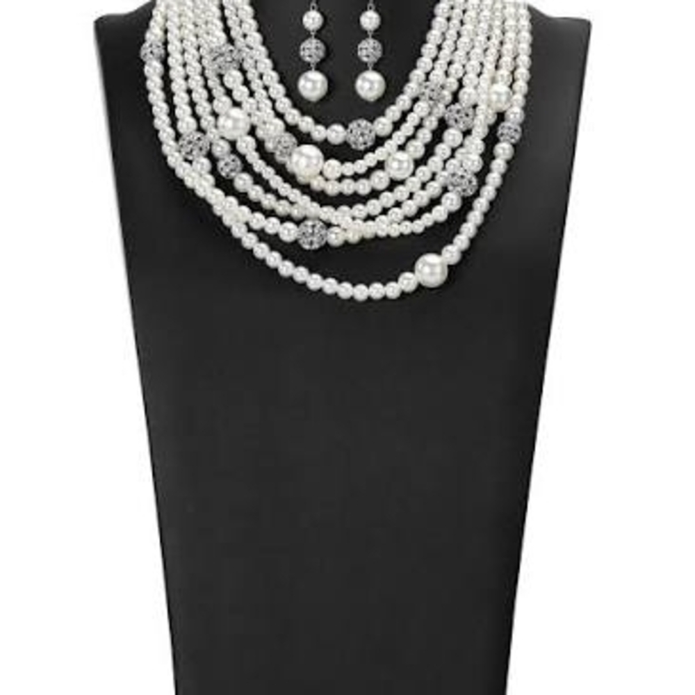 Paparazzi Layered White Pearl Necklace Set